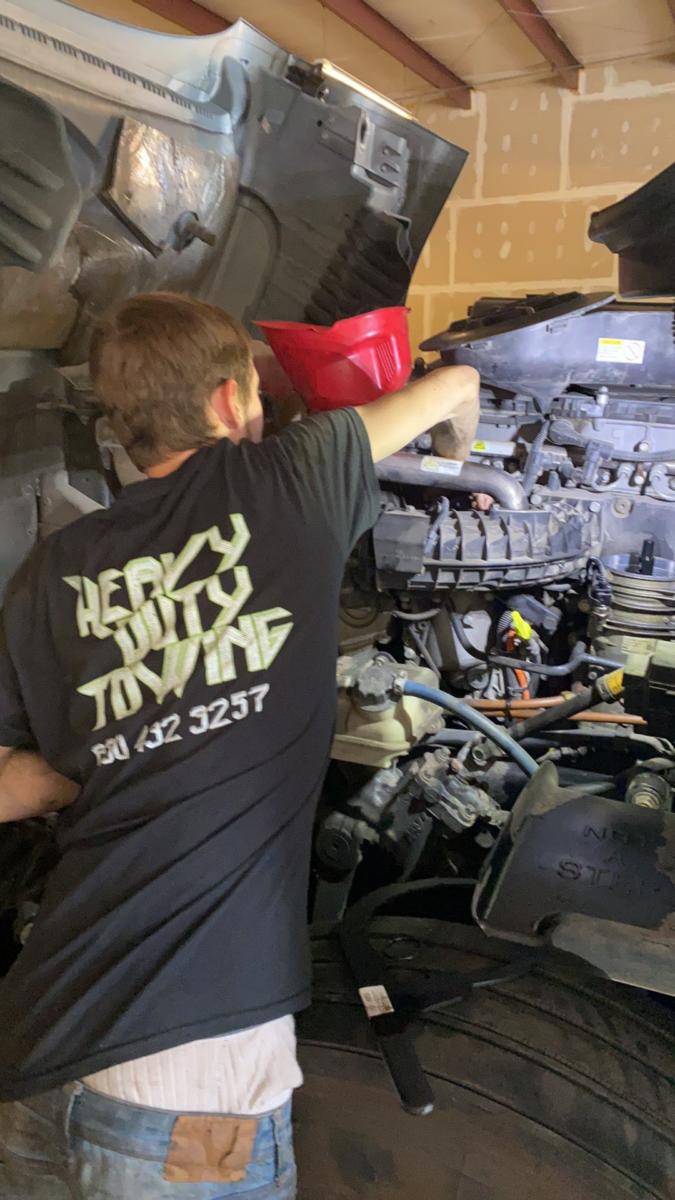 truck repair shop near me, joliet, il jb heavy duty towing llc