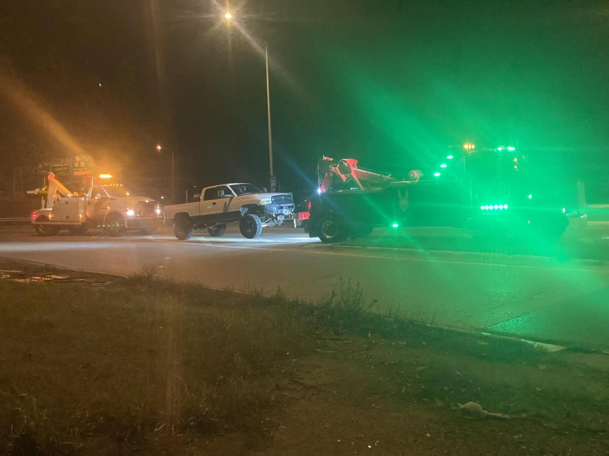 after hours towing, heavy duty towing & mobile roadside truck repair fleet, jb heavy duty towing llc, joliet, il