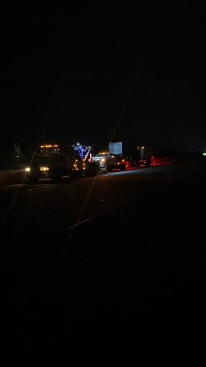 24 hour mobile truck repair, towing, joliet, il, chicago suburbs, jb heavy duty towing llc