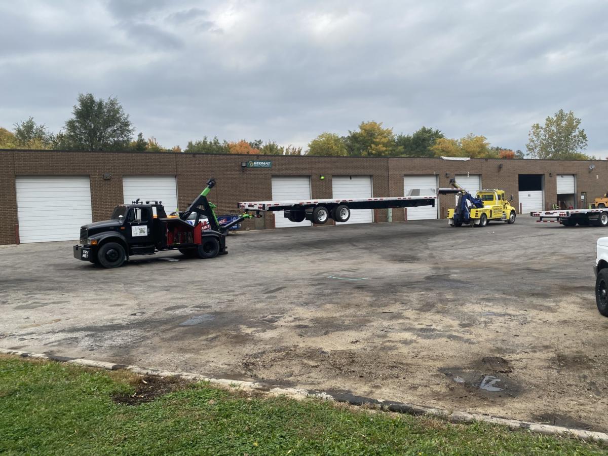 trailer decking, undecking, joliet, il, jb heavy duty towing llc